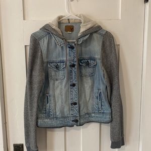 American Eagle cropped denim jacket with hood